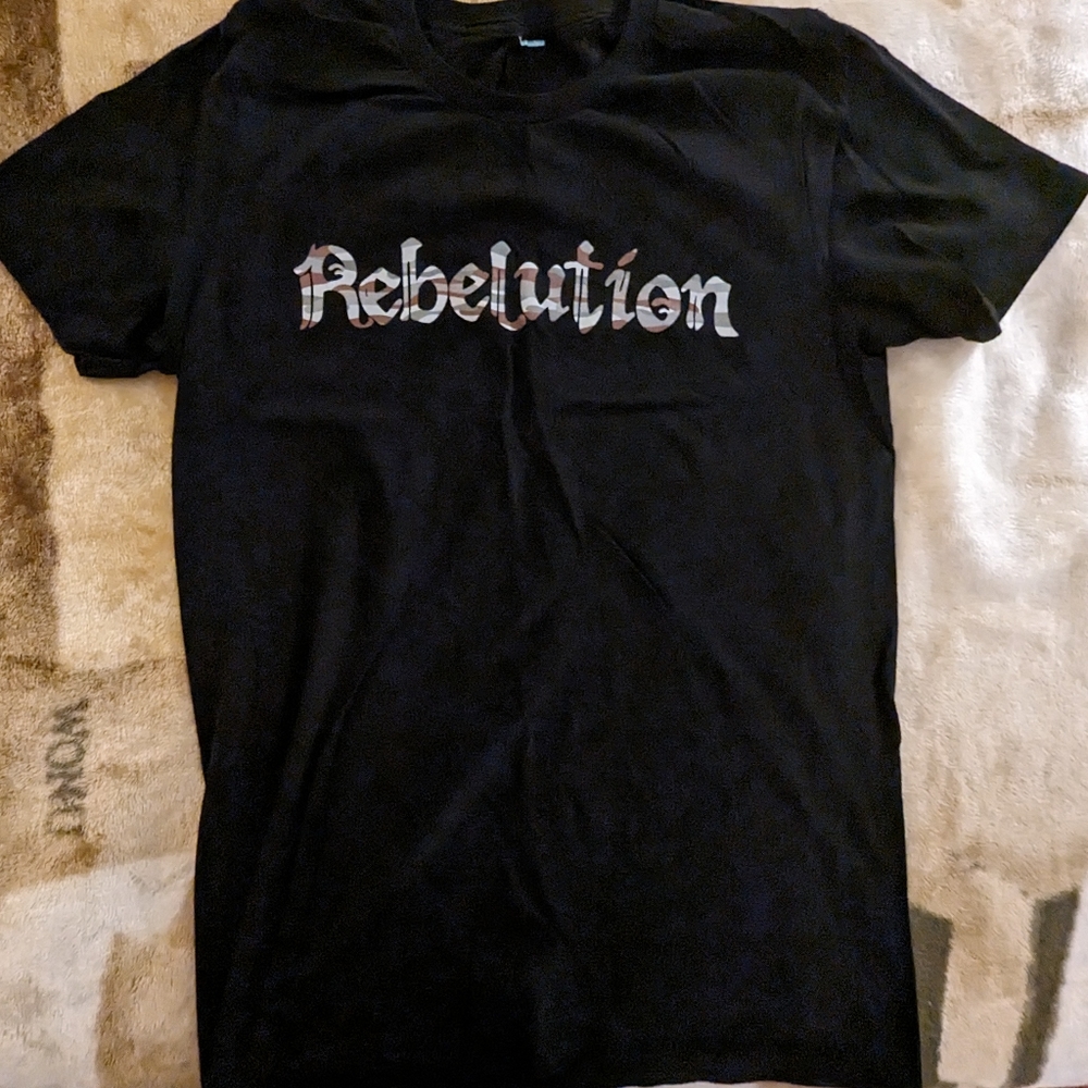 Rebelution camo t-shirt‎